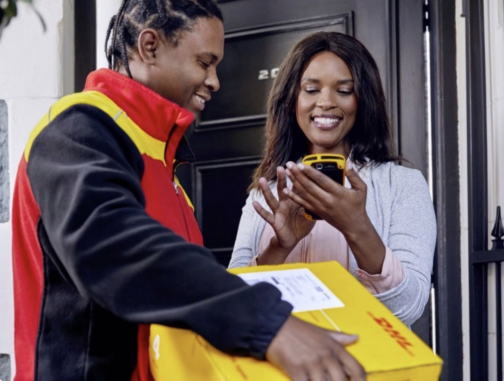 Document & Parcel Shipping